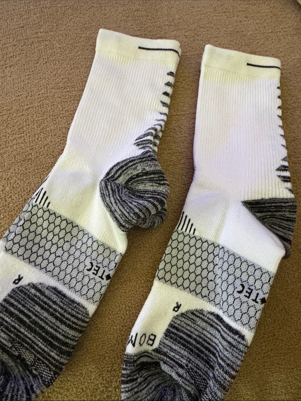 Men's White & Gray Performance Crew Socks